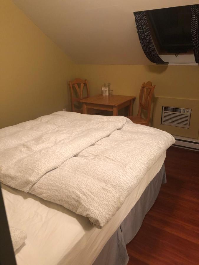 Crowsnest Vineyards Guesthouse Keremeos Dış mekan fotoğraf