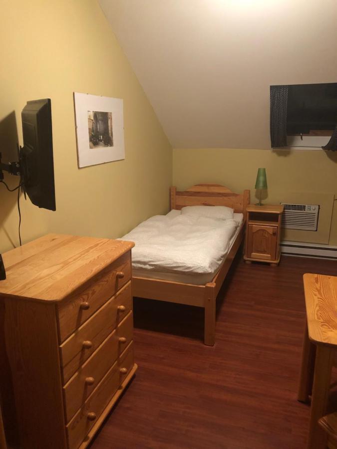 Crowsnest Vineyards Guesthouse Keremeos Dış mekan fotoğraf