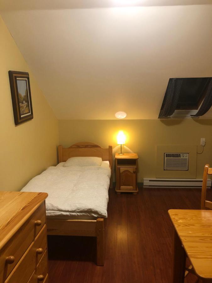 Crowsnest Vineyards Guesthouse Keremeos Dış mekan fotoğraf