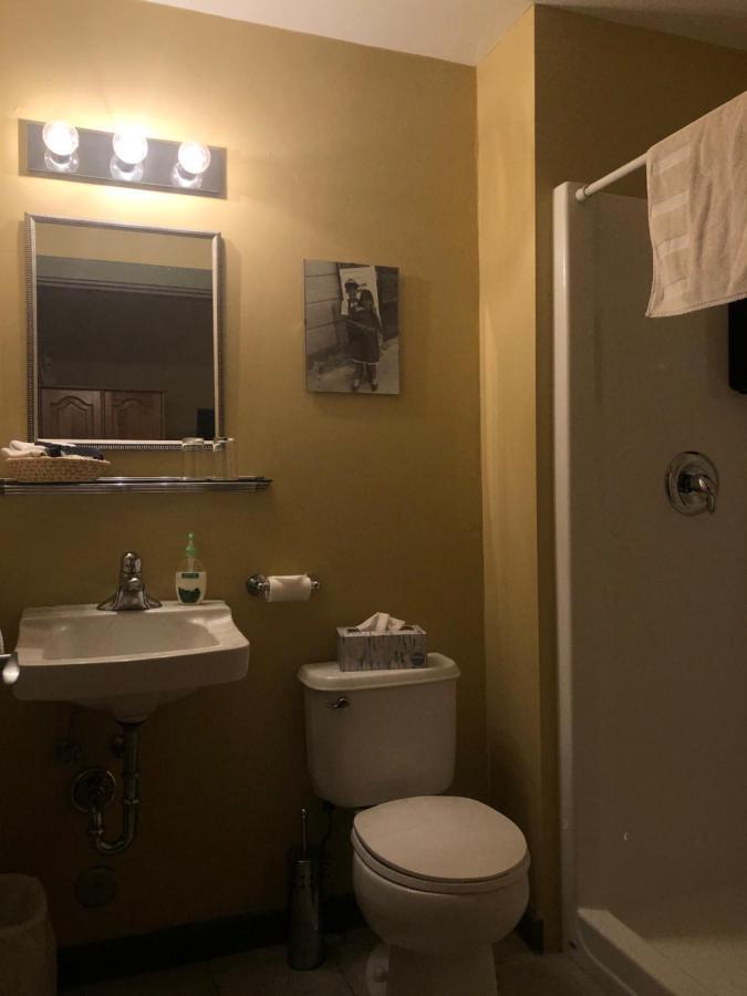 Crowsnest Vineyards Guesthouse Keremeos Dış mekan fotoğraf