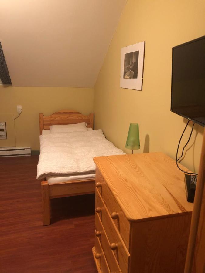 Crowsnest Vineyards Guesthouse Keremeos Dış mekan fotoğraf