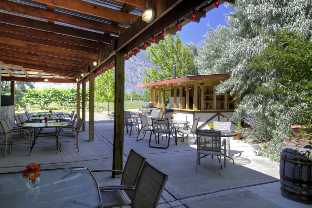 Crowsnest Vineyards Guesthouse Keremeos Dış mekan fotoğraf
