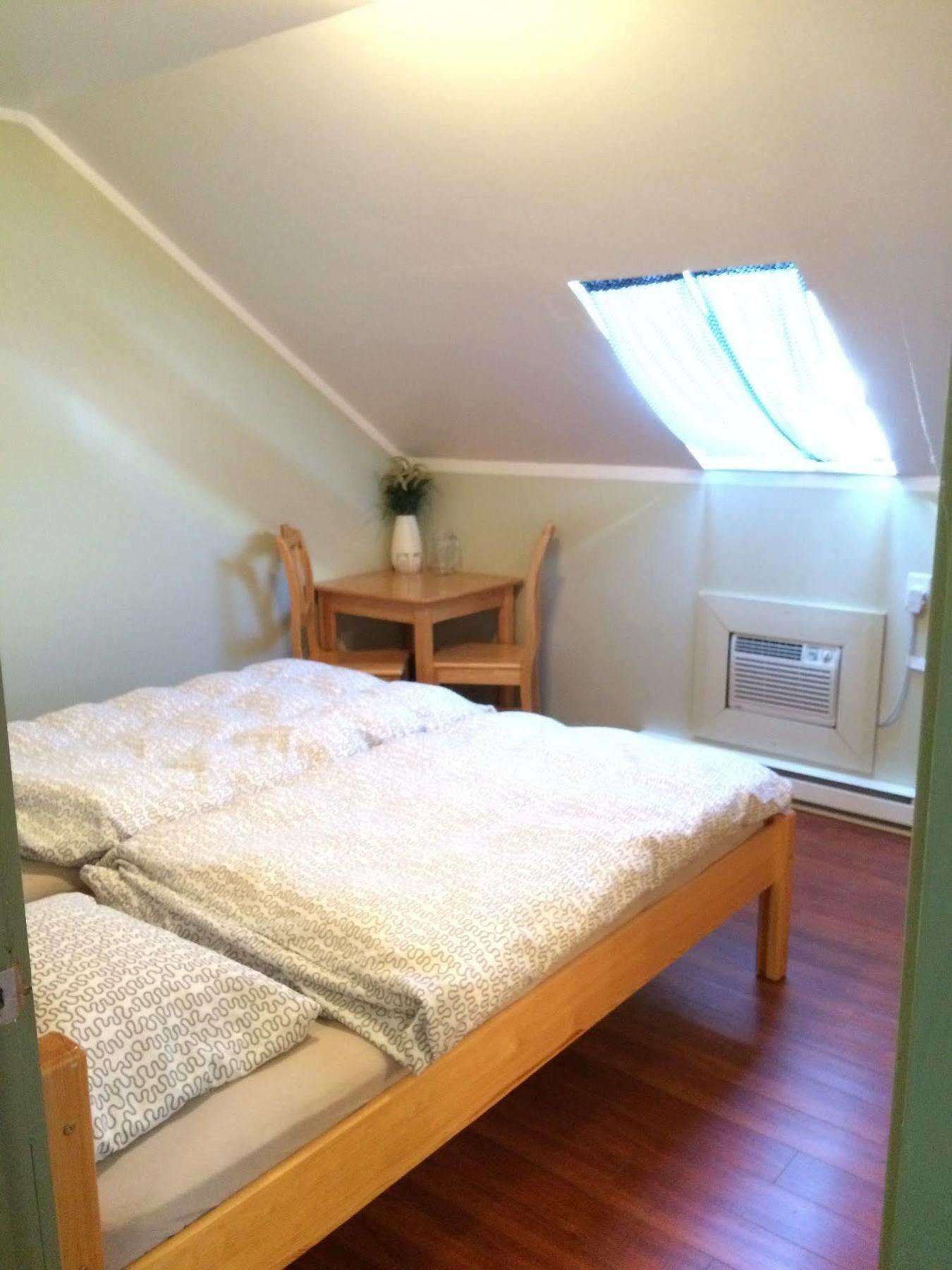 Crowsnest Vineyards Guesthouse Keremeos Dış mekan fotoğraf