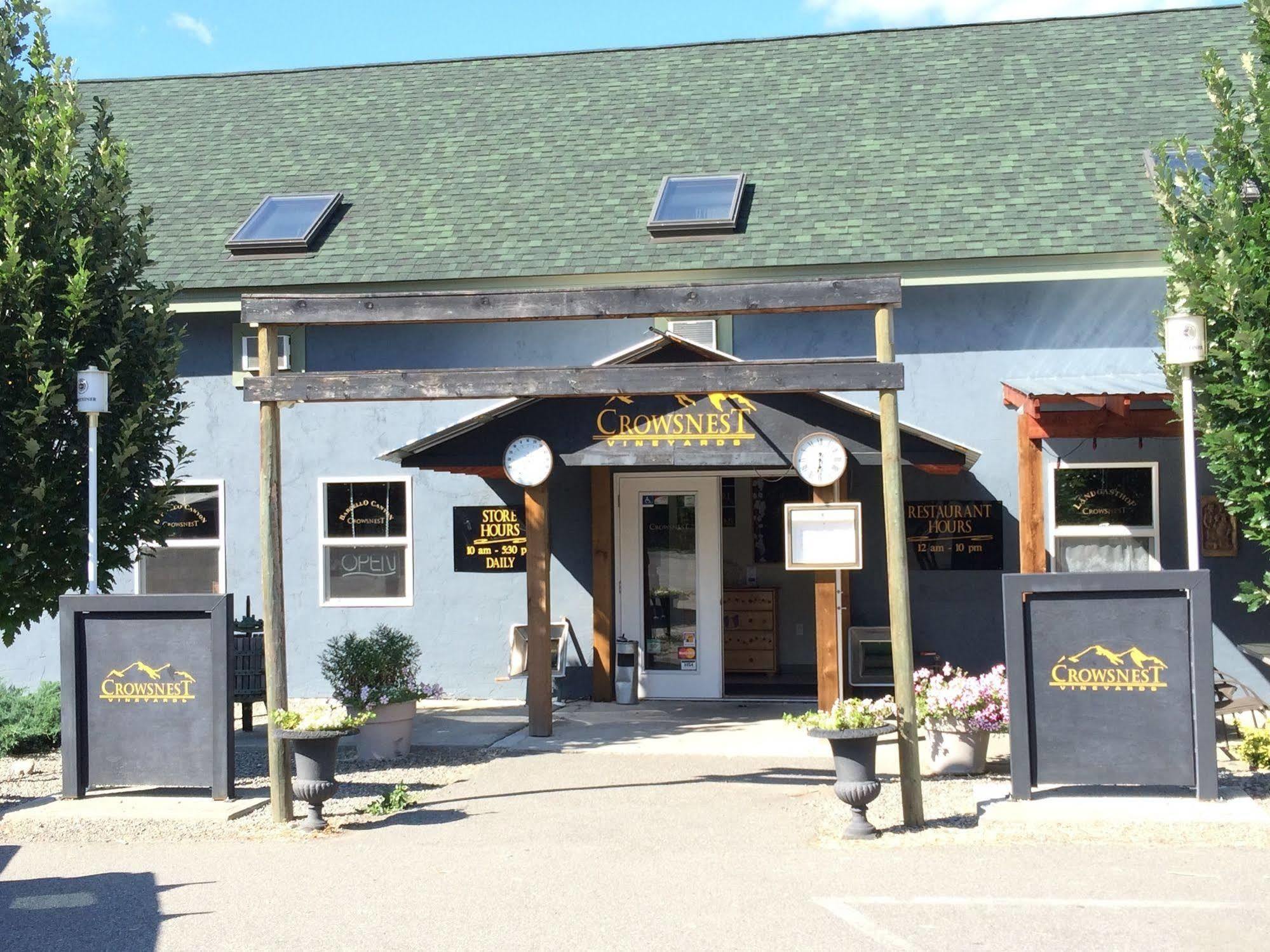 Crowsnest Vineyards Guesthouse Keremeos Dış mekan fotoğraf